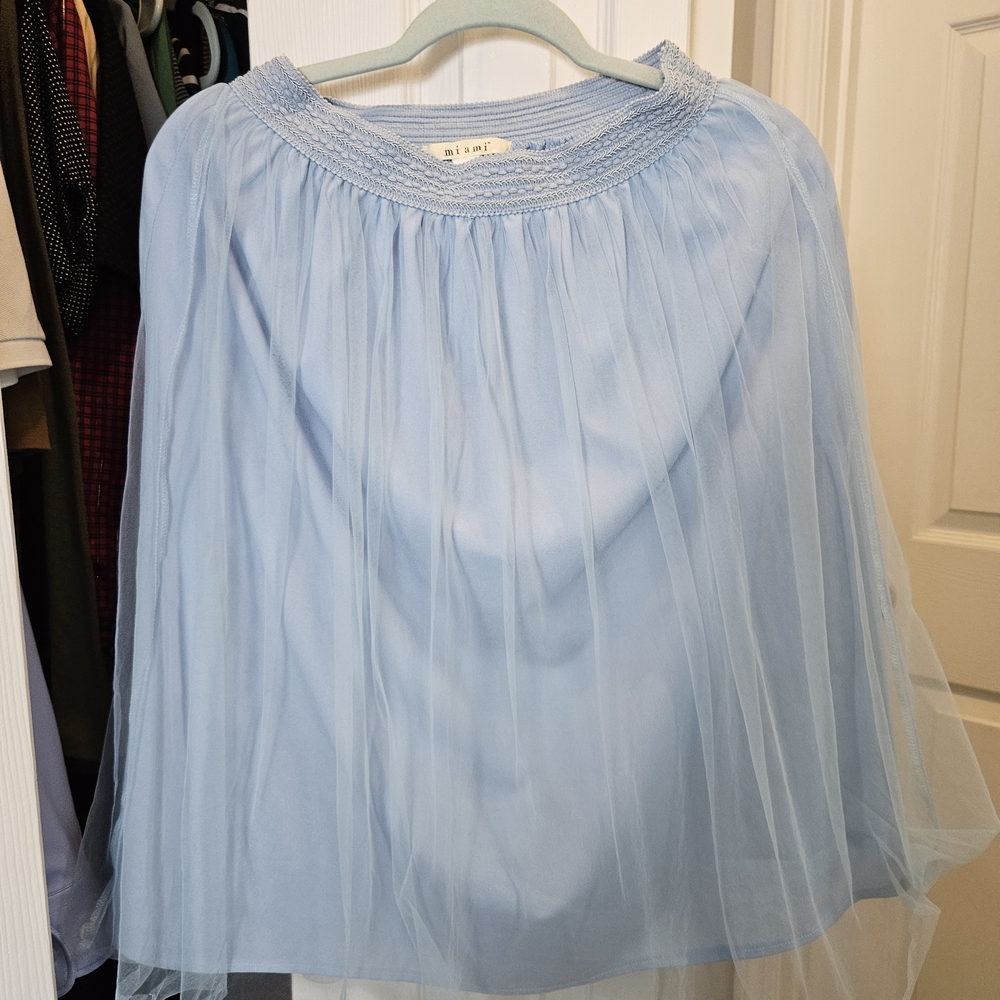 Elegant Blue Tulle Skirt